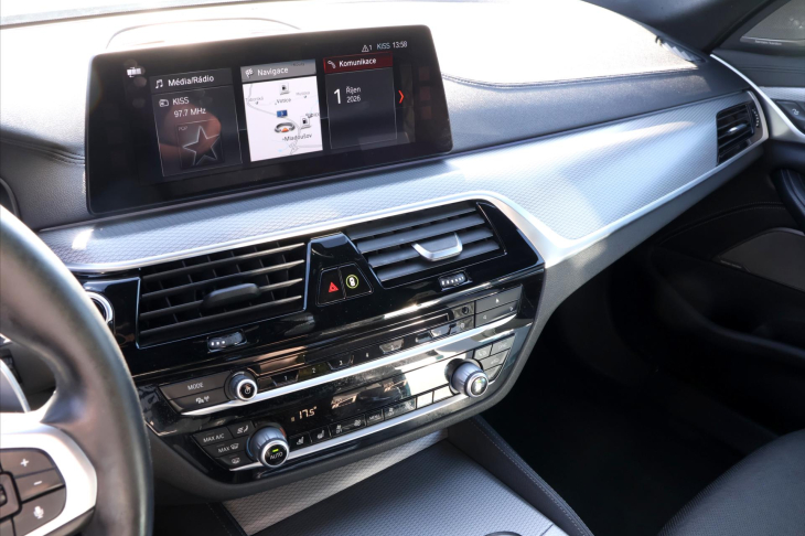 BMW Řada 5 3,0 530d 195kW xDrive CZ