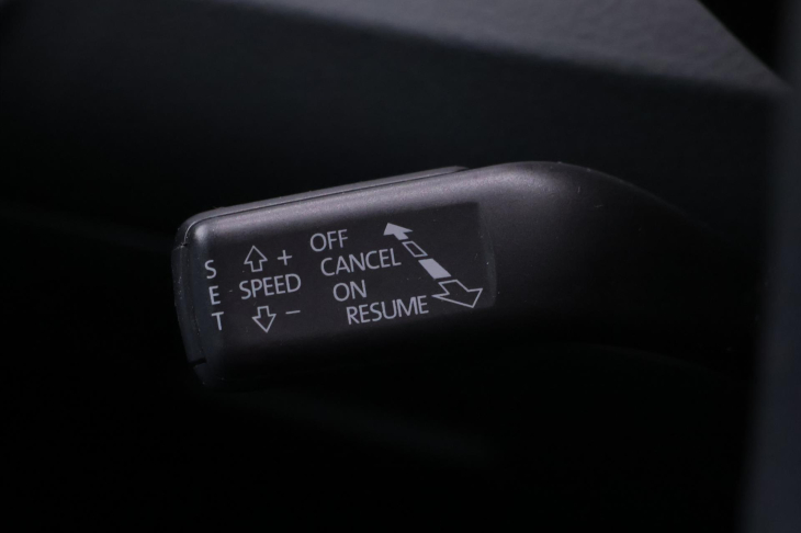 Volkswagen Passat 1,6 TDI Highline Xenon