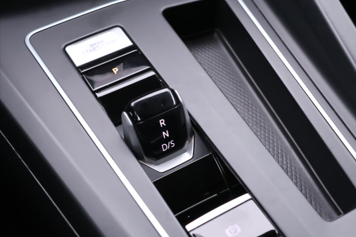 Volkswagen Golf 2,0 TDI 110kW DSG Style DPH