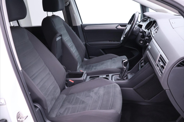 Volkswagen Touran 1,5 TSI EVO 110kW Comfortline CZ