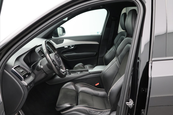 Volvo XC90 2.0 B6 220kW R-Design CZ Aut.