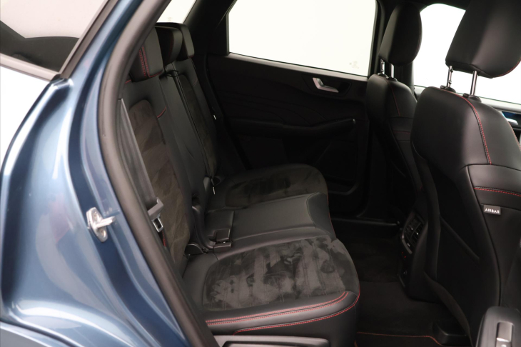 Ford Kuga 2,5 DT HEV ST-LineX AWD AT