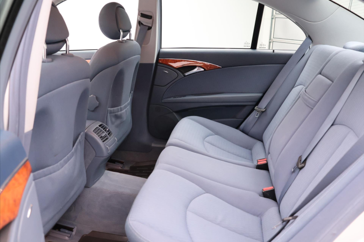 Mercedes-Benz Třídy E 2,7 270CDI 130kW Elegance