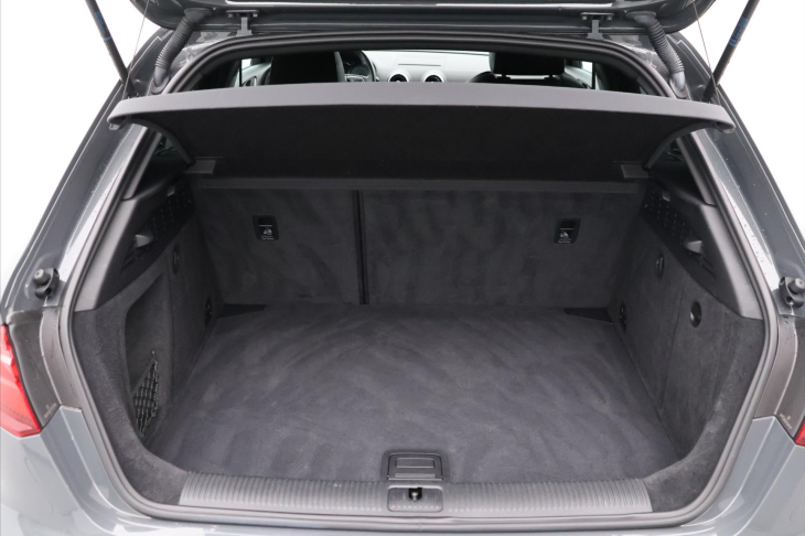 Audi S3 2,0 TFSI 228kW Quattro Sportback CZ