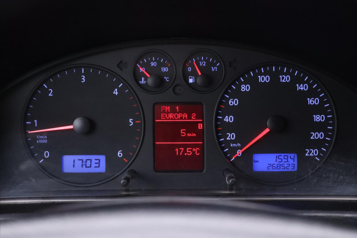 Volkswagen Multivan 2,5 TDi 96kW Comfortline Tažné