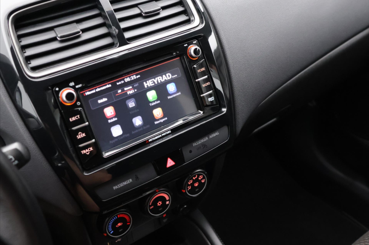 Mitsubishi ASX 2,0 Smart Mivec 110kW CVT CZ