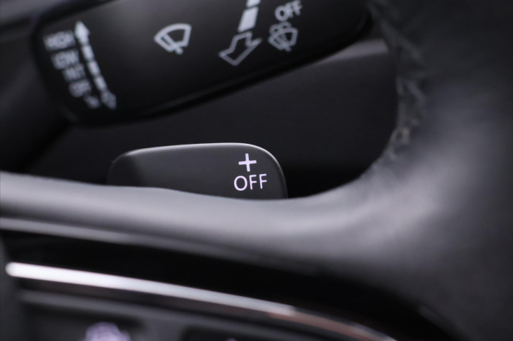 Škoda Superb 2,0 TDI 110kW Style DSG CZ DPH