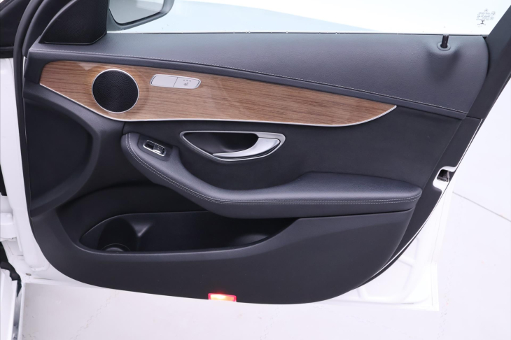 Mercedes-Benz Třídy C 2,2 250d 150kW Aut. LED