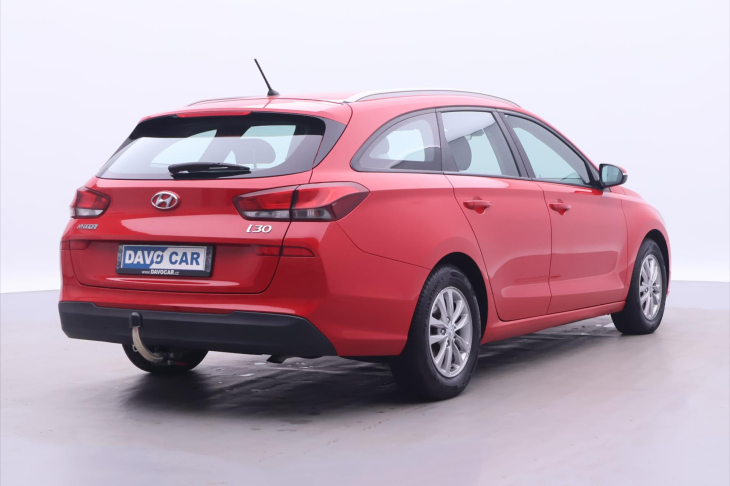 Hyundai i30 1,6 CDRi 81kW CZ Klima Tažné