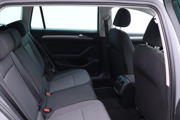 Volkswagen Passat 2,0 TDI 110kW DSG LED DPH