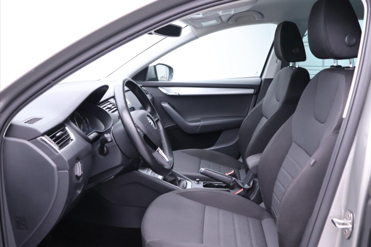 Škoda Octavia 1,4 TSI 110kW Style Xenon 1Maj