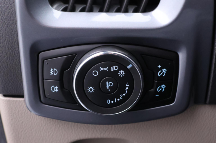 Ford Tourneo Custom 2,2 TDCI 114kW Titanium 8-Míst