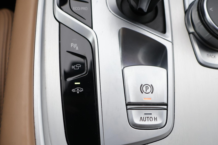 BMW Řada 7 3,0 730LD xDrive CZ DPH