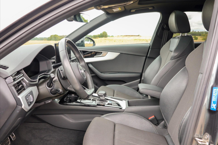 Audi A4 2,0 TFSI S-line Virtual DPH