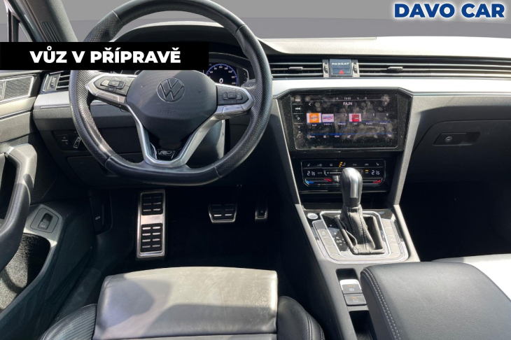 Volkswagen Passat 2.0 TDI DSG R-LINE Matrix