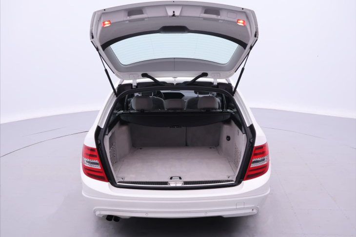 Mercedes-Benz Třídy C 2,1 180CDI Avantgarde Navi