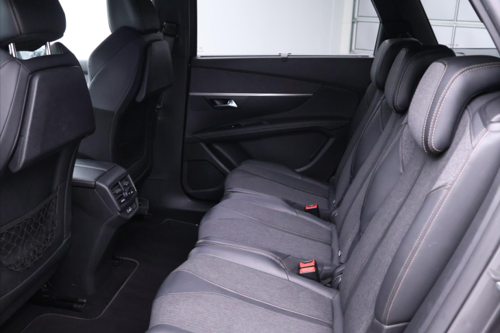 Peugeot 5008 1,2 PT 96kW GT-Line 7-Míst