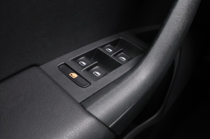 Škoda Octavia 2,0 TDI DSG Ambition 1.Maj.