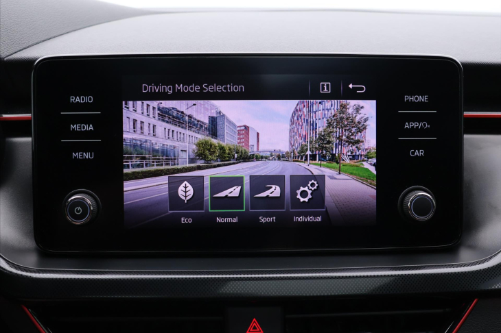 Škoda Scala 1,0 TSI 81KW DSG Monte Carlo