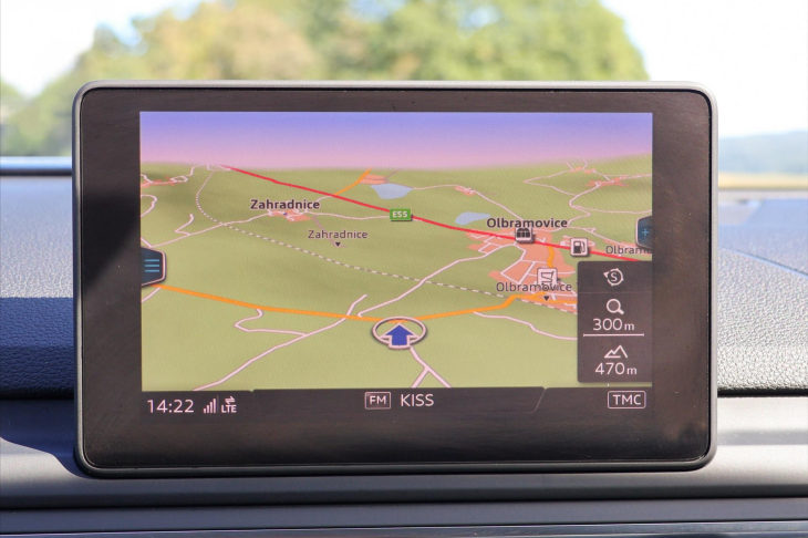 Audi A4 2,0 TDI 110kW Sport Navi Xenon