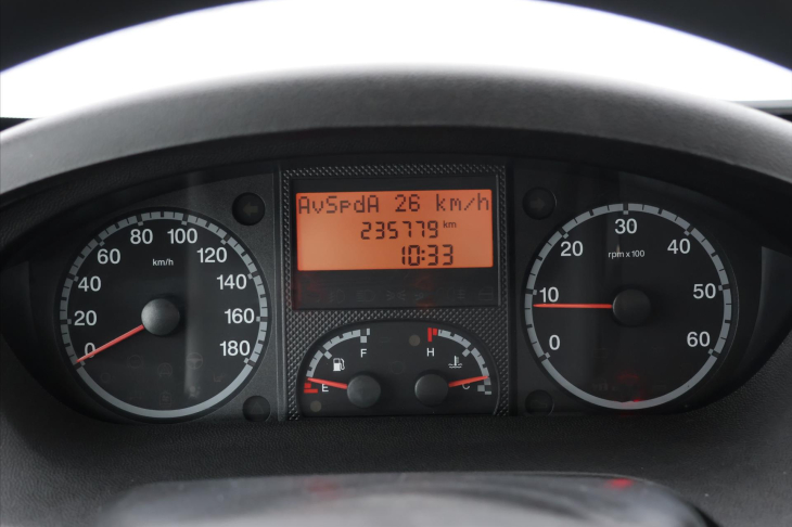 Peugeot Boxer 2,2 HDi 88kW L4H3 CZ 8 palet