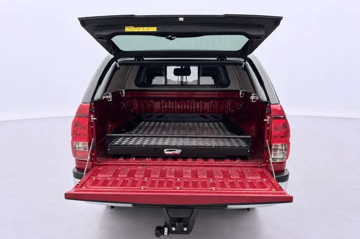 Toyota Hilux 2,4 D-4D 110kW 4x4 Aut. CZ DPH