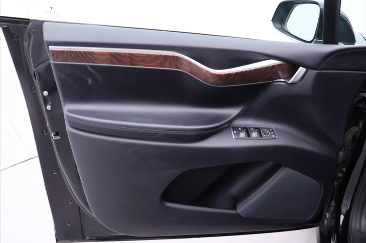 Tesla Model X 75D Dual 386kW SOH 89,6%