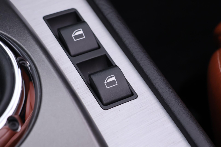 BMW M3 3,2 252KW SMG 108TKM