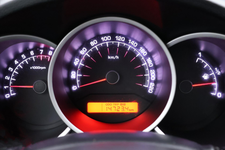 Kia Venga 1,6 i 91 kW Klima Serv.kniha