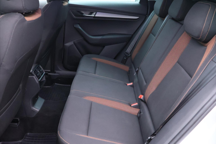 Škoda Karoq 2,0 TDI Scout 4x4 Virtual Navi