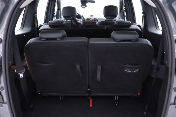 Dacia Lodgy 1,6 SCe 75kW CZ Stepway 7-Míst