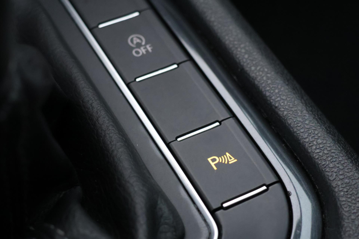 Volkswagen Tiguan Allspace 2,0 TDI DSG 4M R-Line Black DPH