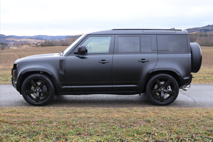 Land Rover Defender 5,0 110 P425 X-DYNAMIC CZ DPH