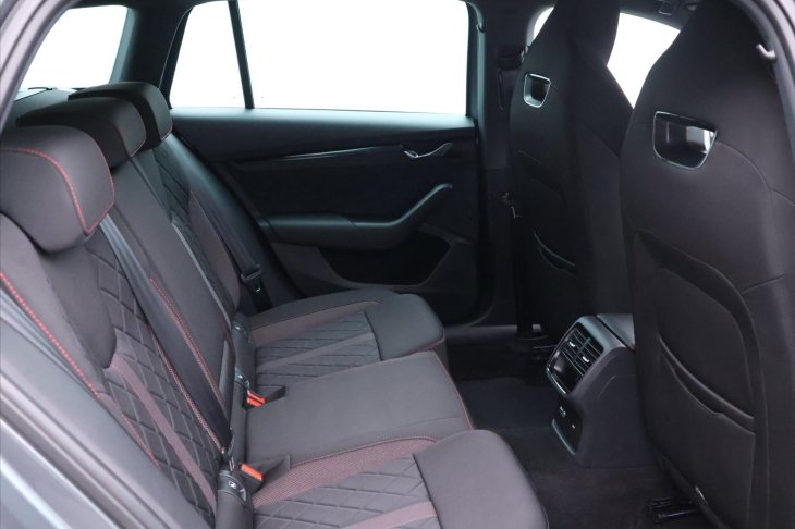 Škoda Octavia 2,0 TDI RS 147kW DSG 4x4 DPH