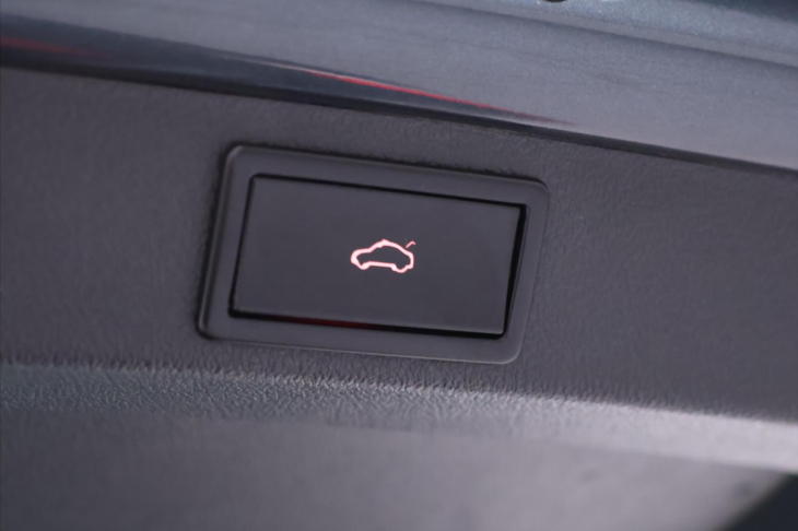 Škoda Octavia 2,0 TDI 135kW L&K DSG 4x4 CZ DPH