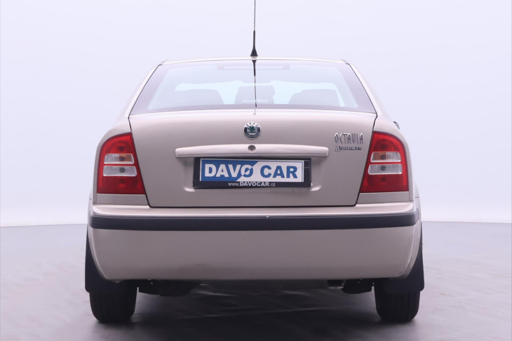 Škoda Octavia 1,6 i 75kW CZ Serv.Kniha