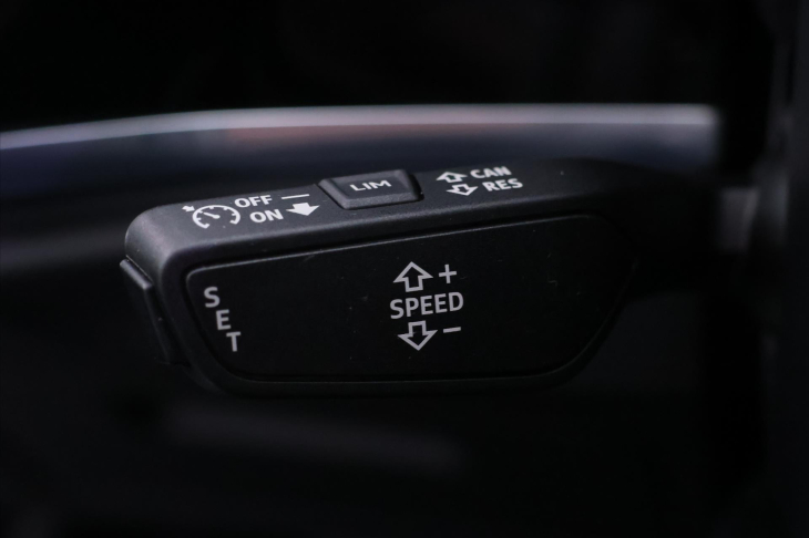 Audi Q3 1,5 35 TFSI S tronic S line CZ DPH