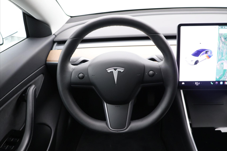 Tesla Model 3 239kW SR+ SOH 86,8%