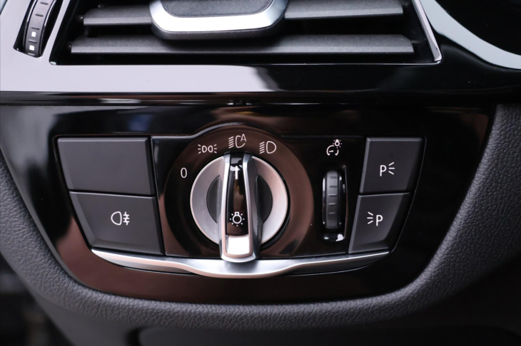 BMW Řada 5 2,0 530e xDrive Automat CZ DPH