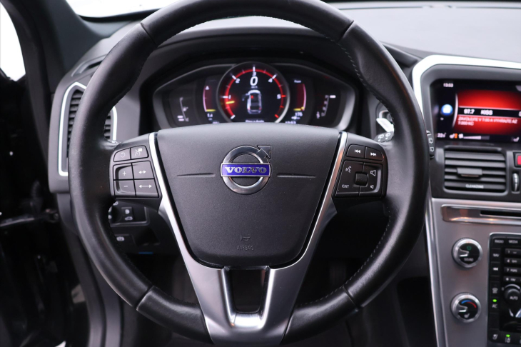 Volvo XC60 2,4 D5 162kW Aut. AWD Momentum