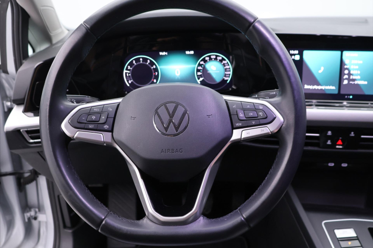 Volkswagen Golf 1,5 TSI EVO 110kW mHEV Life DSG