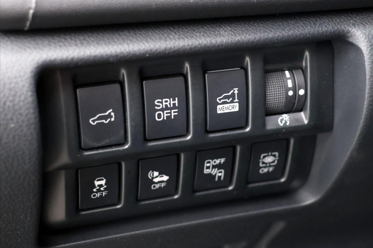 Subaru Forester 2,0 e-Boxer 110kW Executive CZ