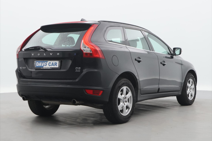 Volvo XC60 2,4 D3 120kW Momentum AWD AUT