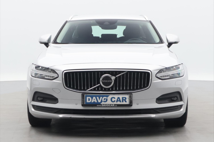 Volvo V90 2,0 D 145 kW Momentum Automat