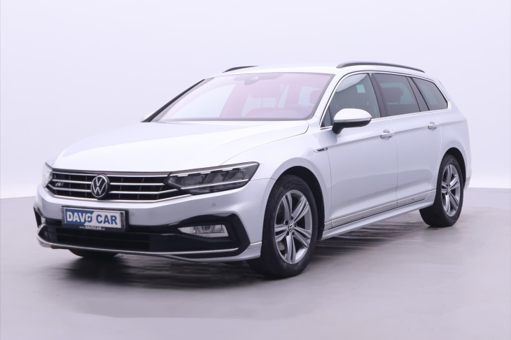 Volkswagen Passat 2,0 TDI 110kW DSG R-line 1.Maj