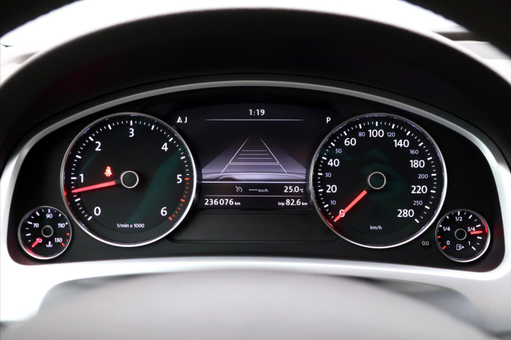 Volkswagen Touareg 3,0 TDI V6 150kW DSG 4M Kůže