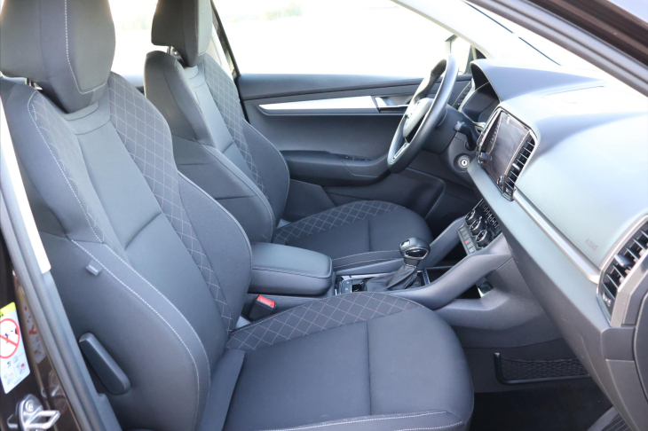 Škoda Karoq 1,5 TSI DSG Ambition LED CZ