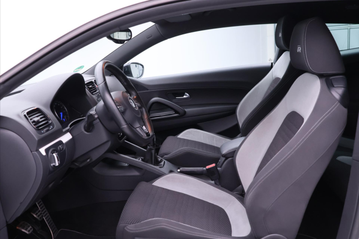 Volkswagen Scirocco 2,0 TSI 195kW R Serv.kniha