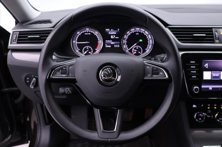 Škoda Superb 2,0 TDI 110kW Style DSG CZ DPH