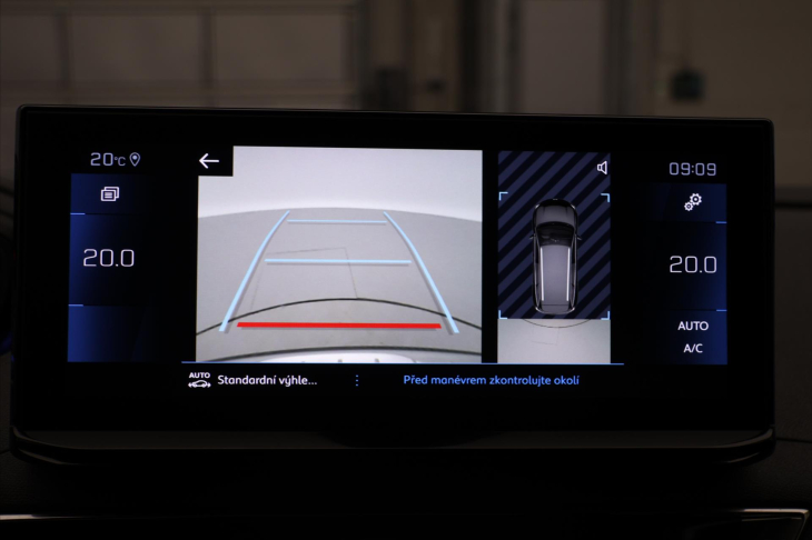 Peugeot 5008 1,2 PT 96kW Allure 7.Míst DPH